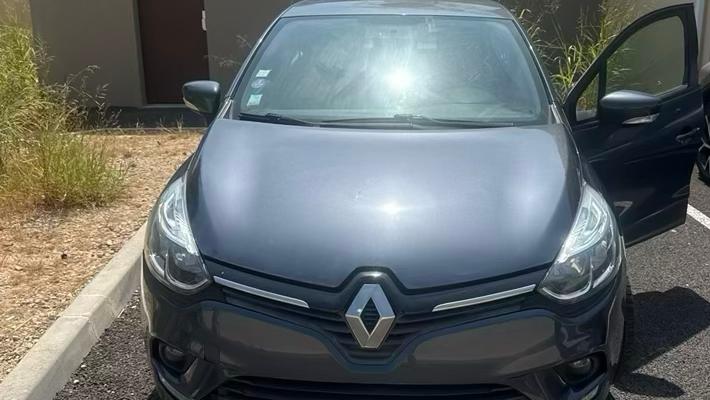 Renault CLIO IV 2018 à Redessan