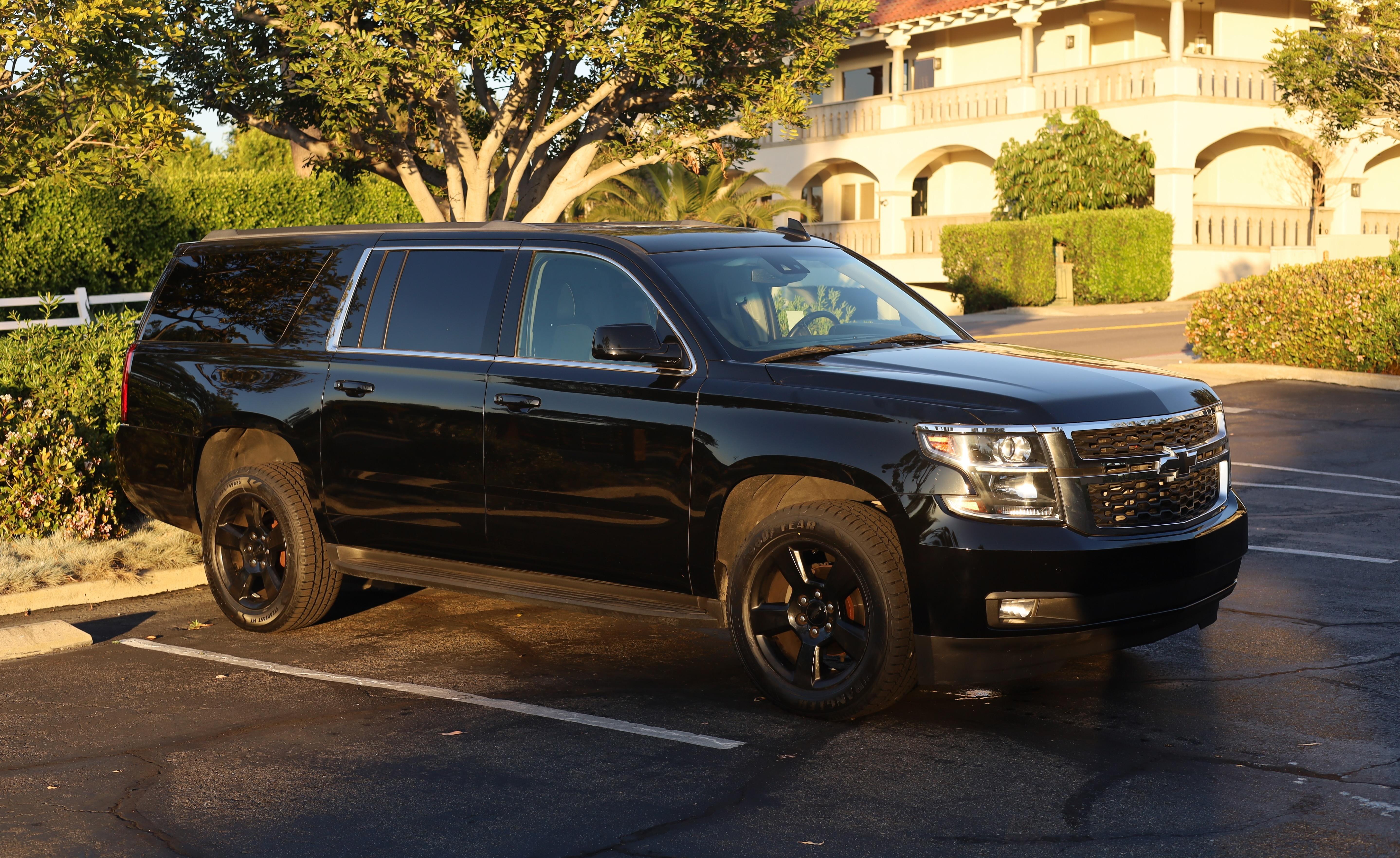 Chevrolet Suburban 2017 in 