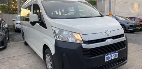 Toyota HIACE 2021