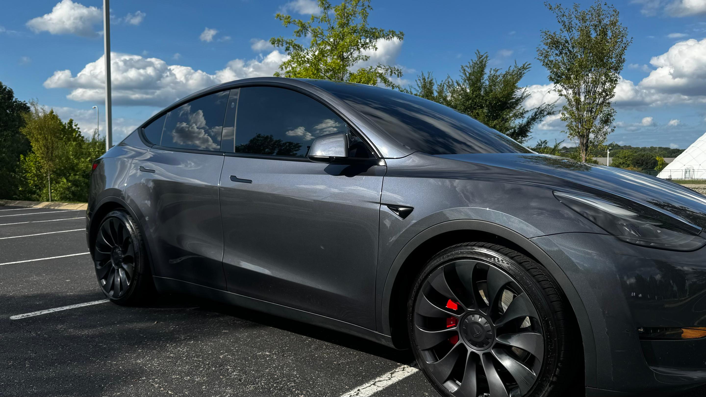 Tesla Model Y 2023 in 