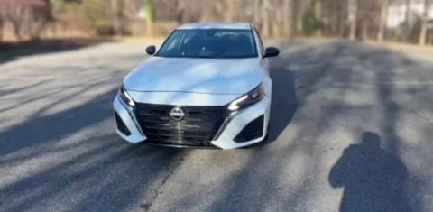 Nissan Altima 2025