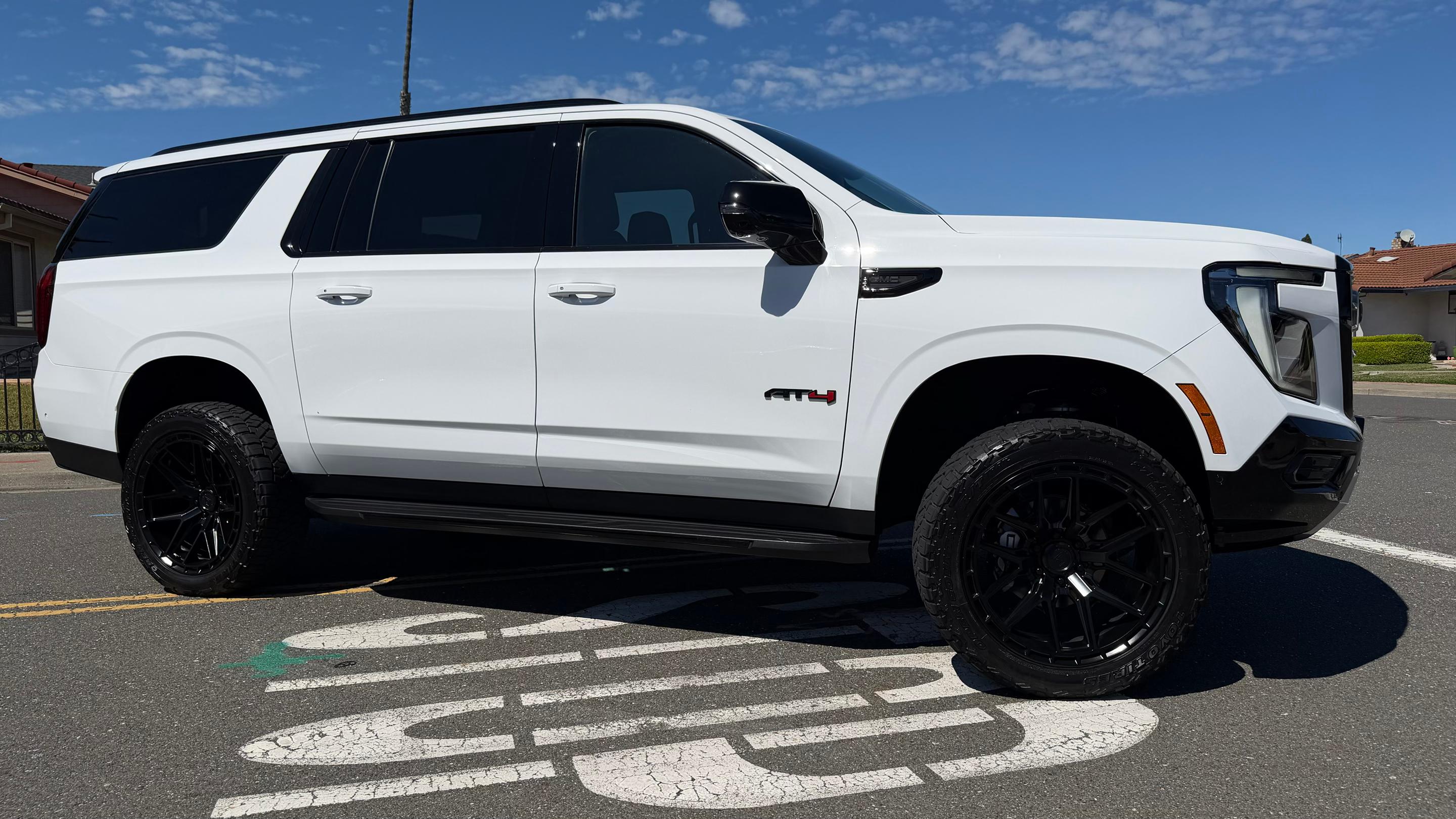 GMC Yukon XL 2026 in Union City, CA