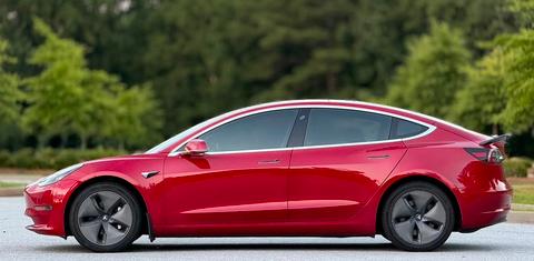 Tesla Model 3 2018