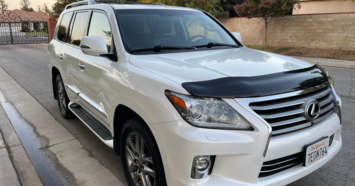 Lexus LX 2014 rental in Bakersfield, CA by Dean S. Turo
