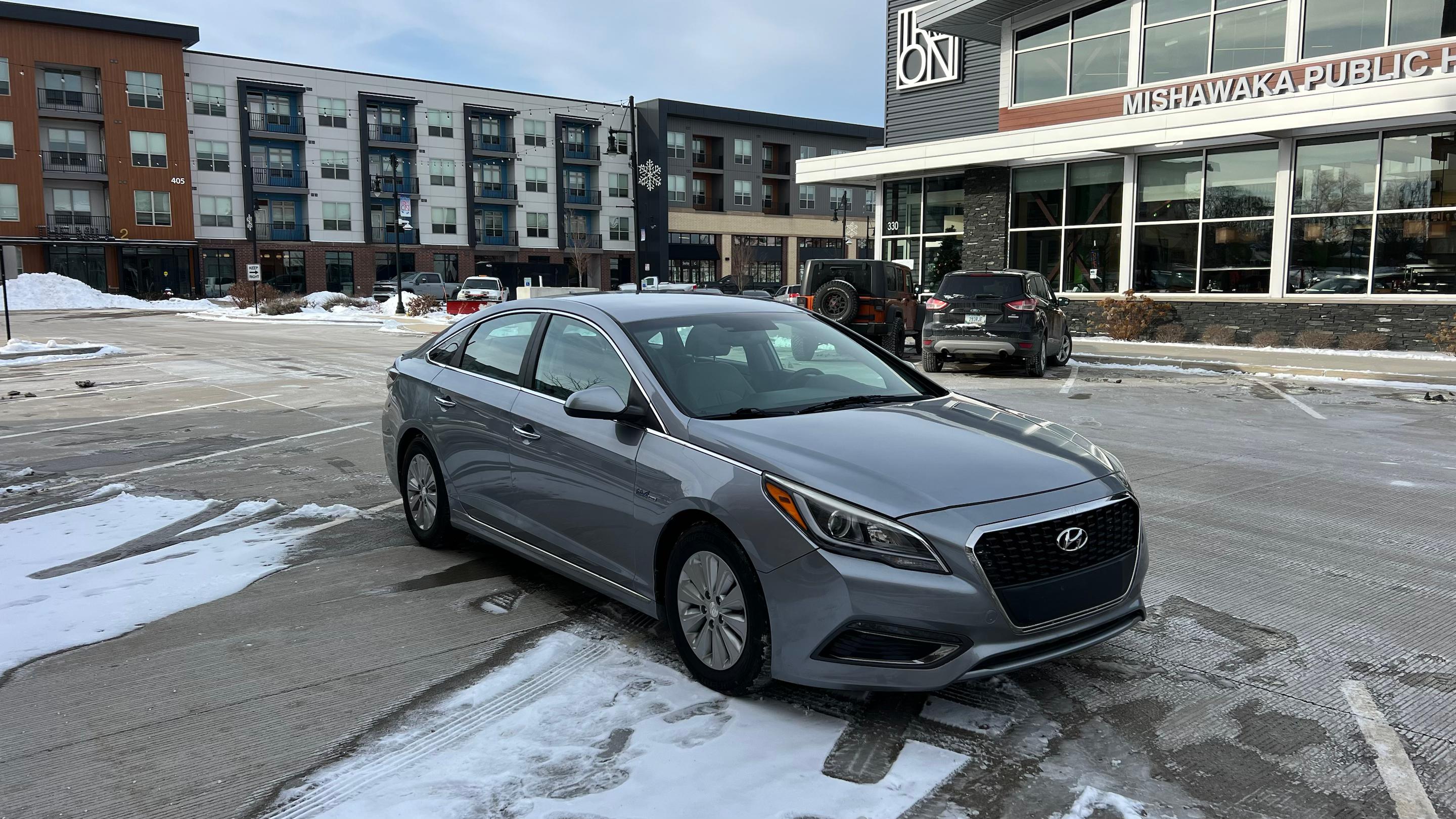 Hyundai Sonata Hybrid 2016 in 