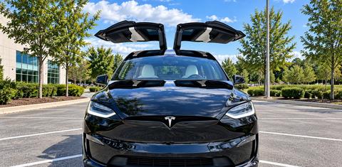 Tesla Model X 2022