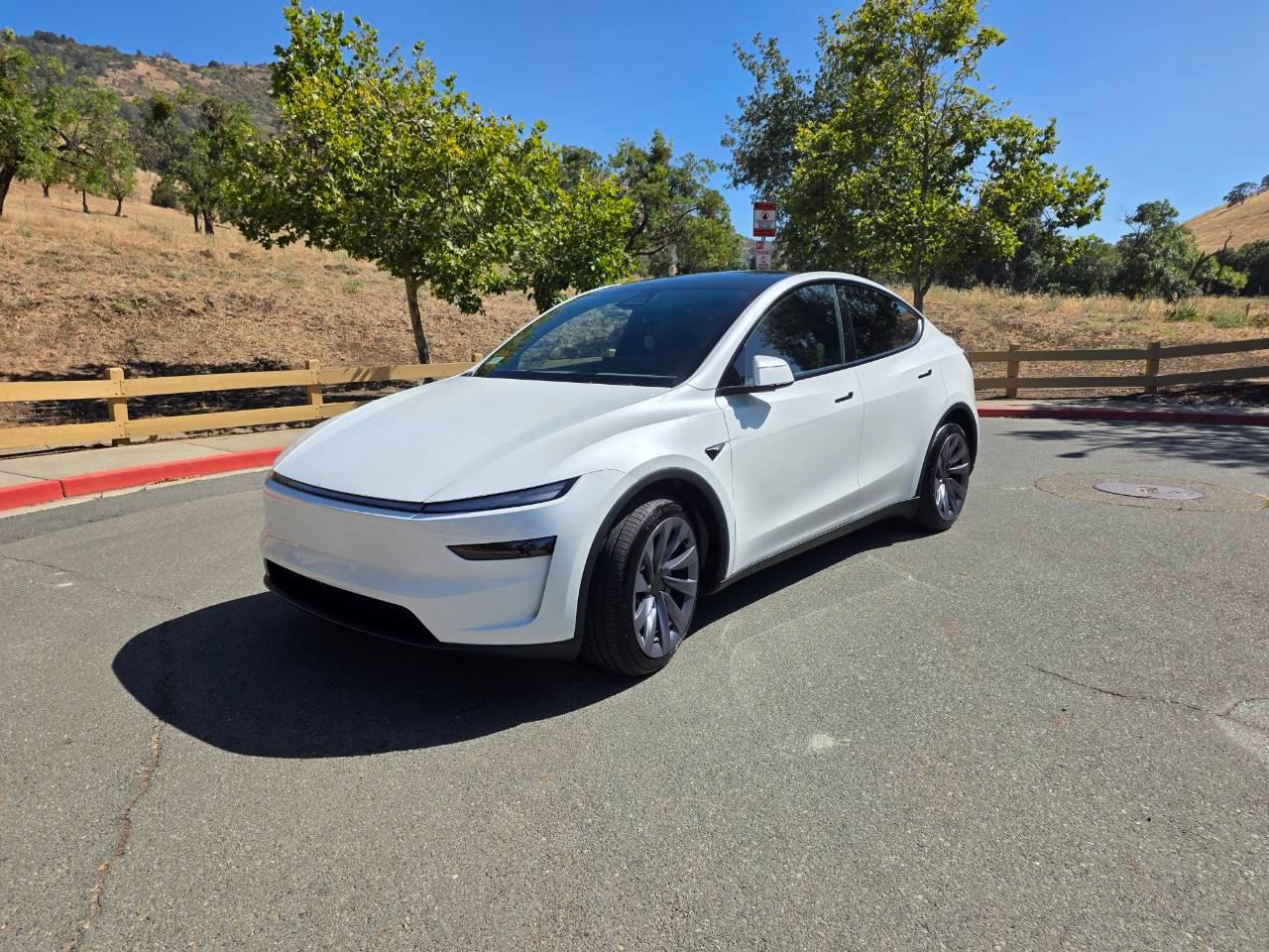 Tesla Model Y 2026 in Concord, CA