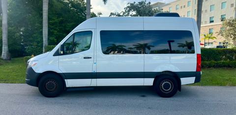 Mercedes-Benz Sprinter 2024
