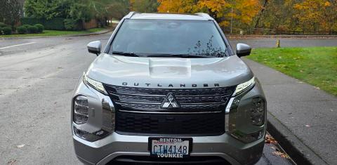 Mitsubishi Outlander Plug-In Hybrid 2025