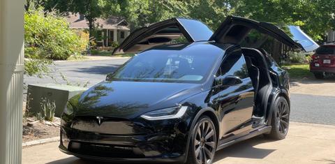 Tesla Model X 2022