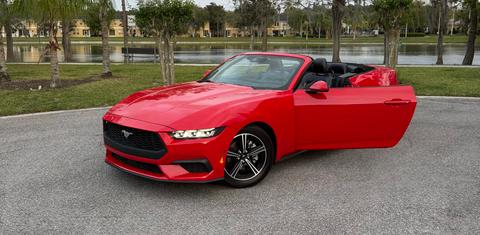 Ford Mustang 2024