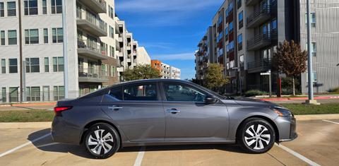 Nissan Altima 2025