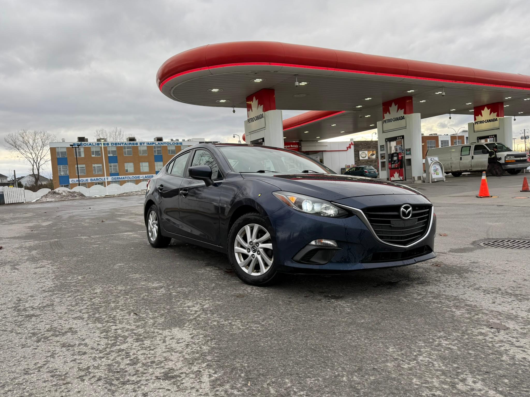Mazda Mazda3 2016 à Laval, QC