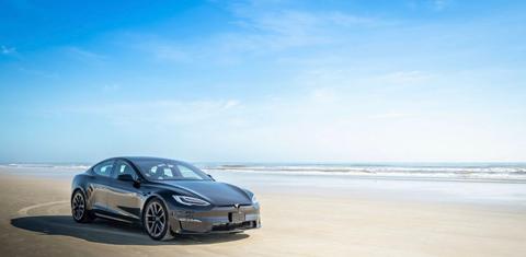 Tesla Model S 2021
