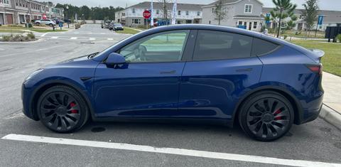 Tesla Model Y 2023