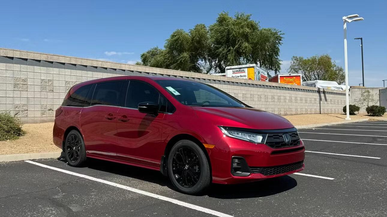 Honda Odyssey 2025 in Phoenix, AZ
