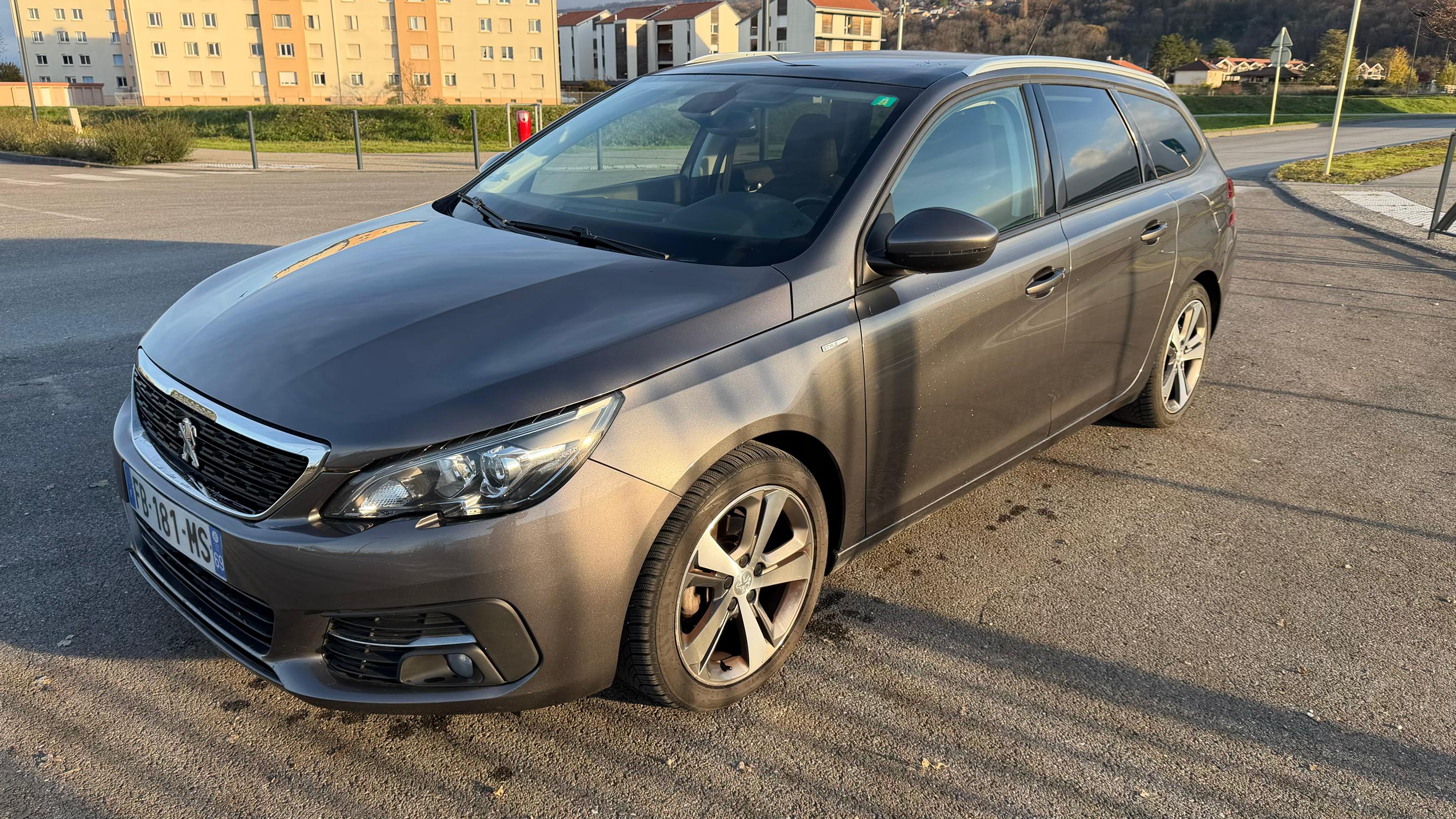 Peugeot 308 2018 à Publier