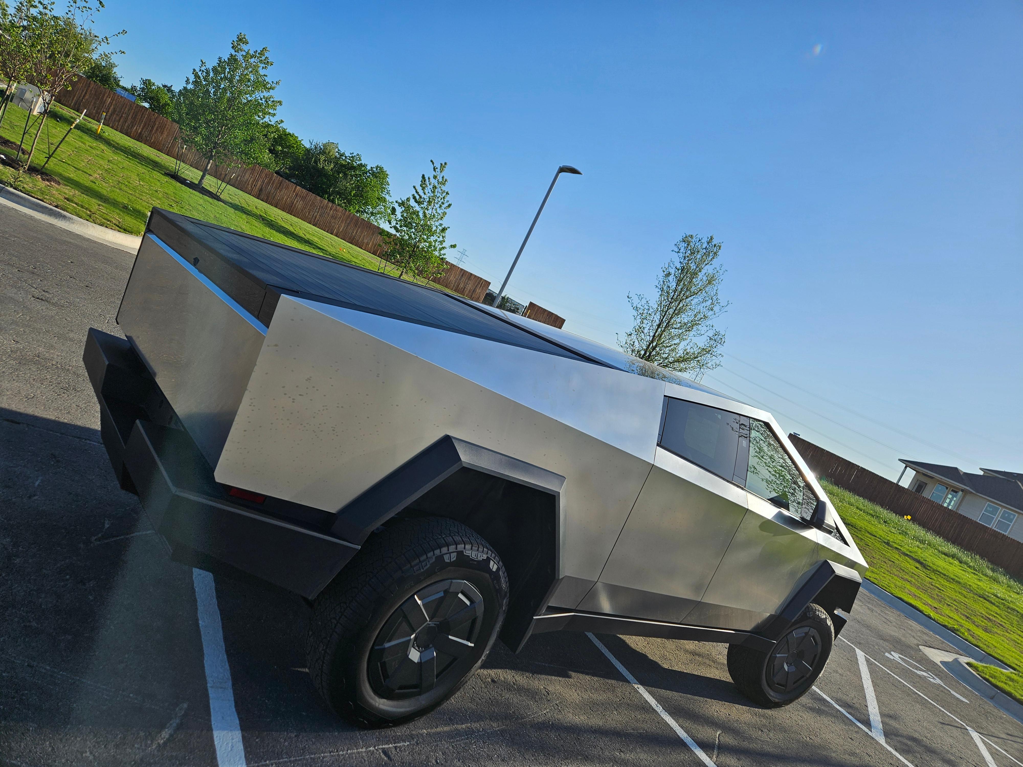 Tesla Cybertruck 2025 in Buda, TX