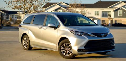 Toyota Sienna 2024