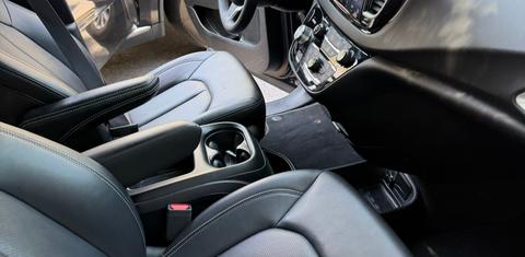 Chrysler Pacifica 2024