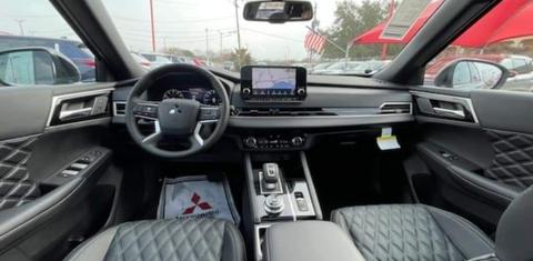 Mitsubishi Outlander 2023