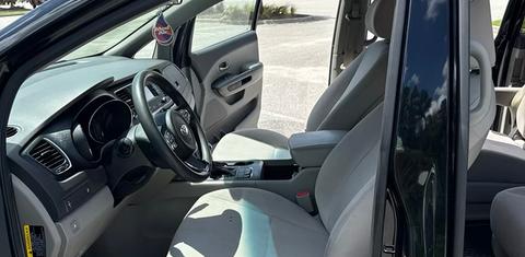 Kia Sedona 2016