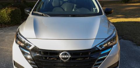 Nissan Versa 2025