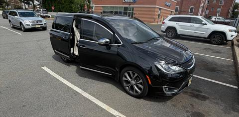 Chrysler Pacifica 2017