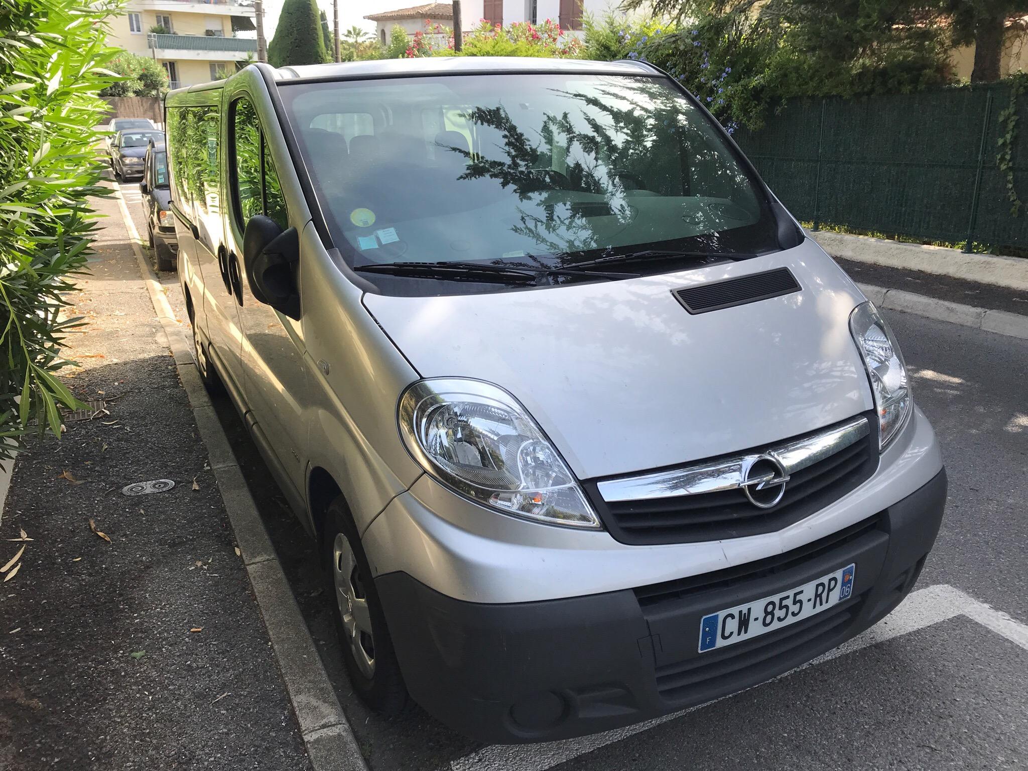 Opel VIVARO 2013 à Antibes