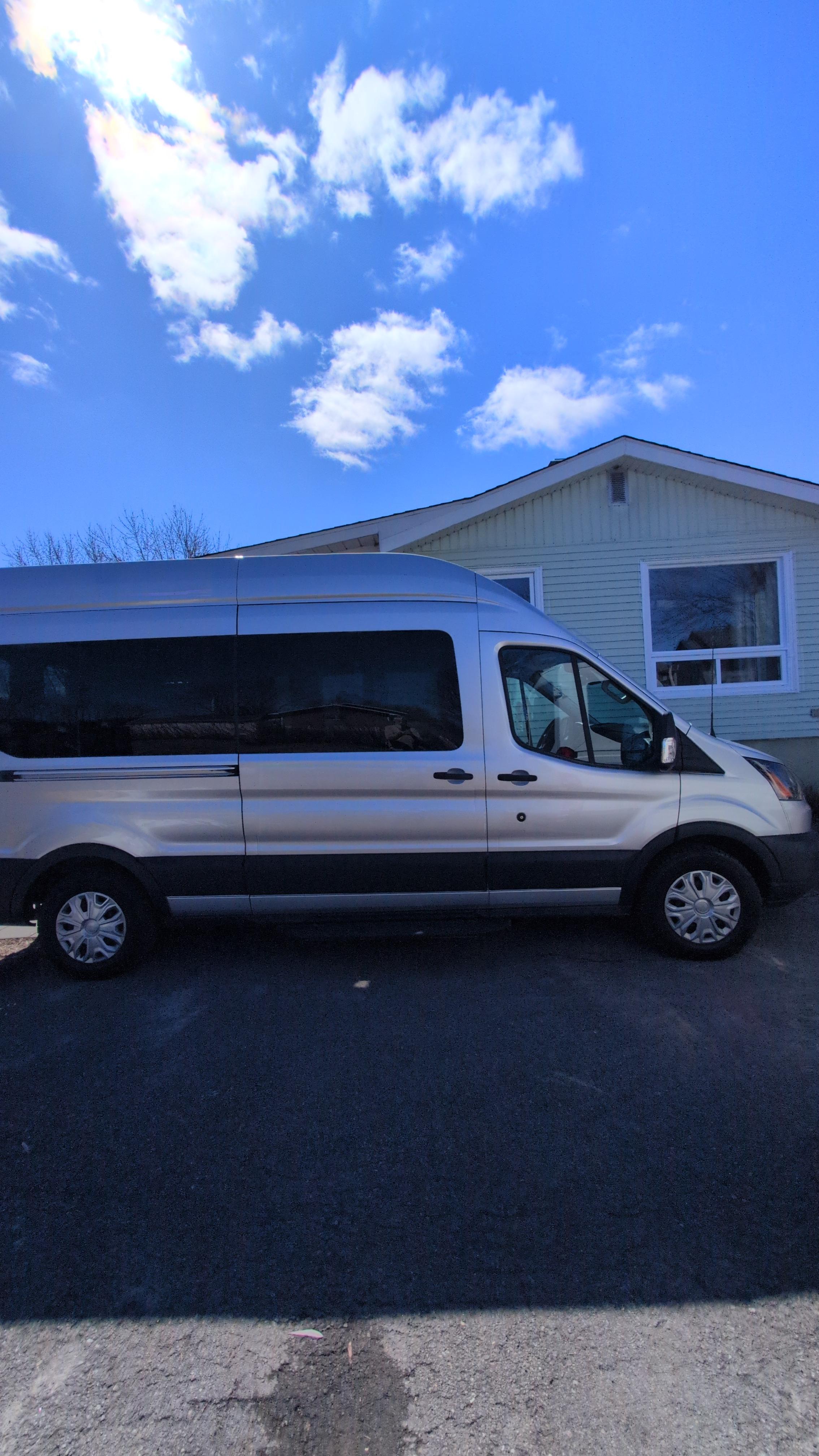 Ford Transit 2018 in Saint-Constant, QC