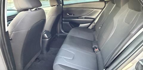 Hyundai Elantra 2022
