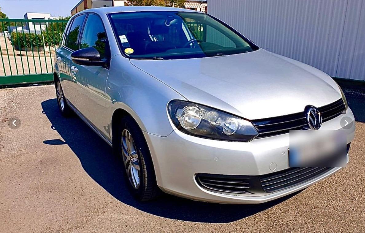 Volkswagen GOLF 2012 à Vénissieux