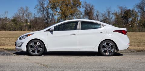 Hyundai Elantra 2015