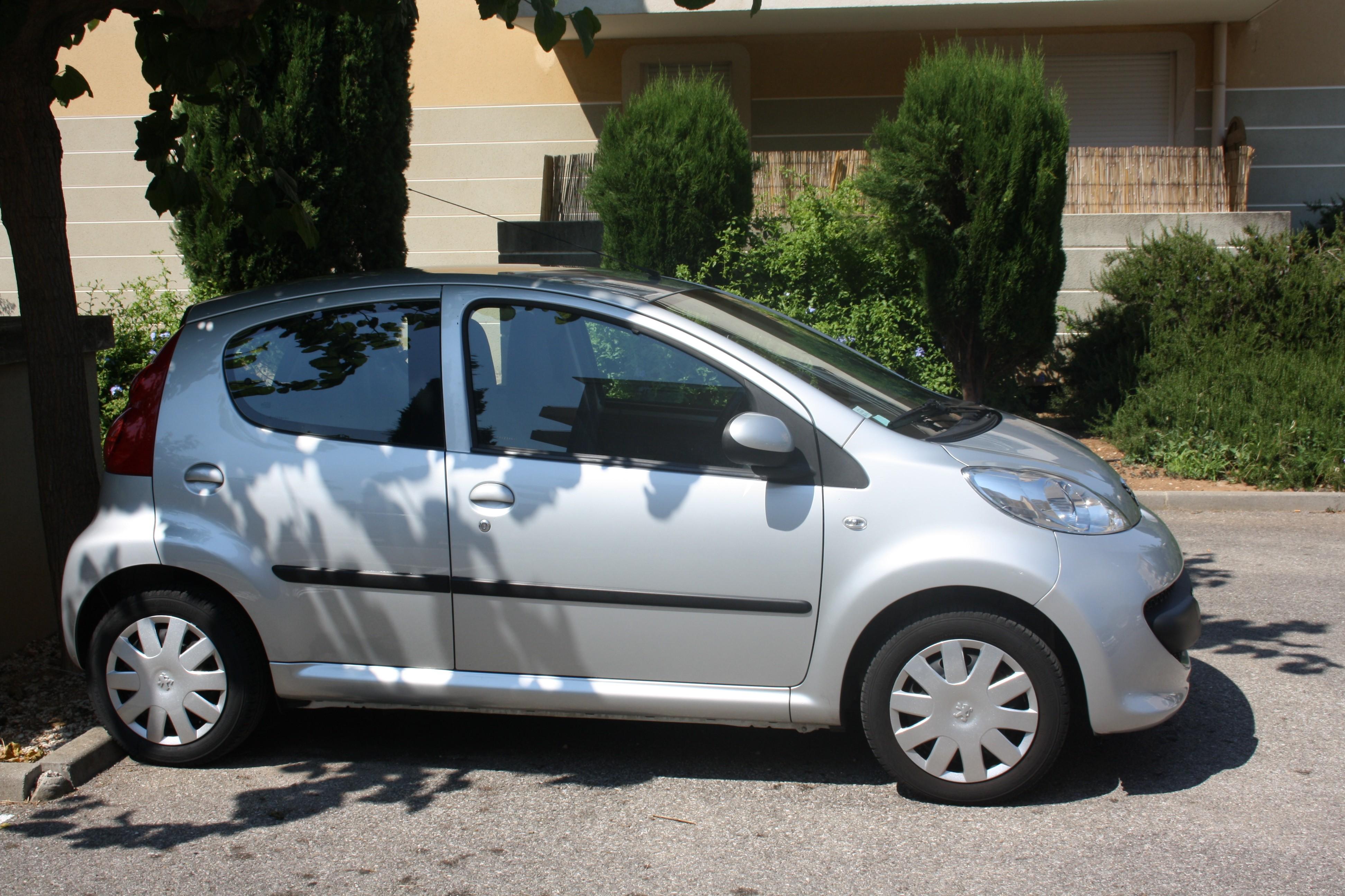 Peugeot 107 2008 in Hyères