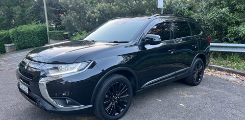 Mitsubishi OUTLANDER 2019