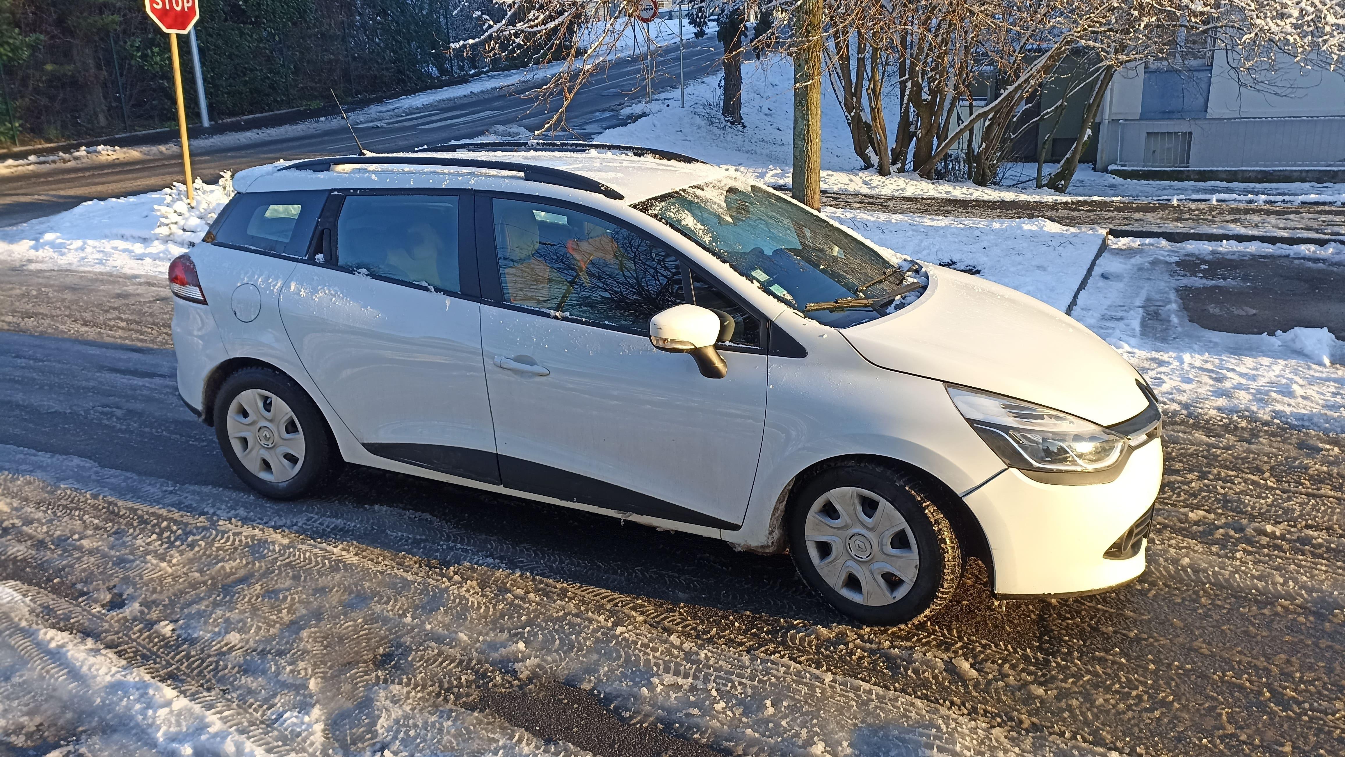 Renault CLIO IV 2015 à Thonon-les-Bains
