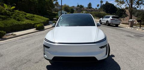 Tesla Model Y 2026
