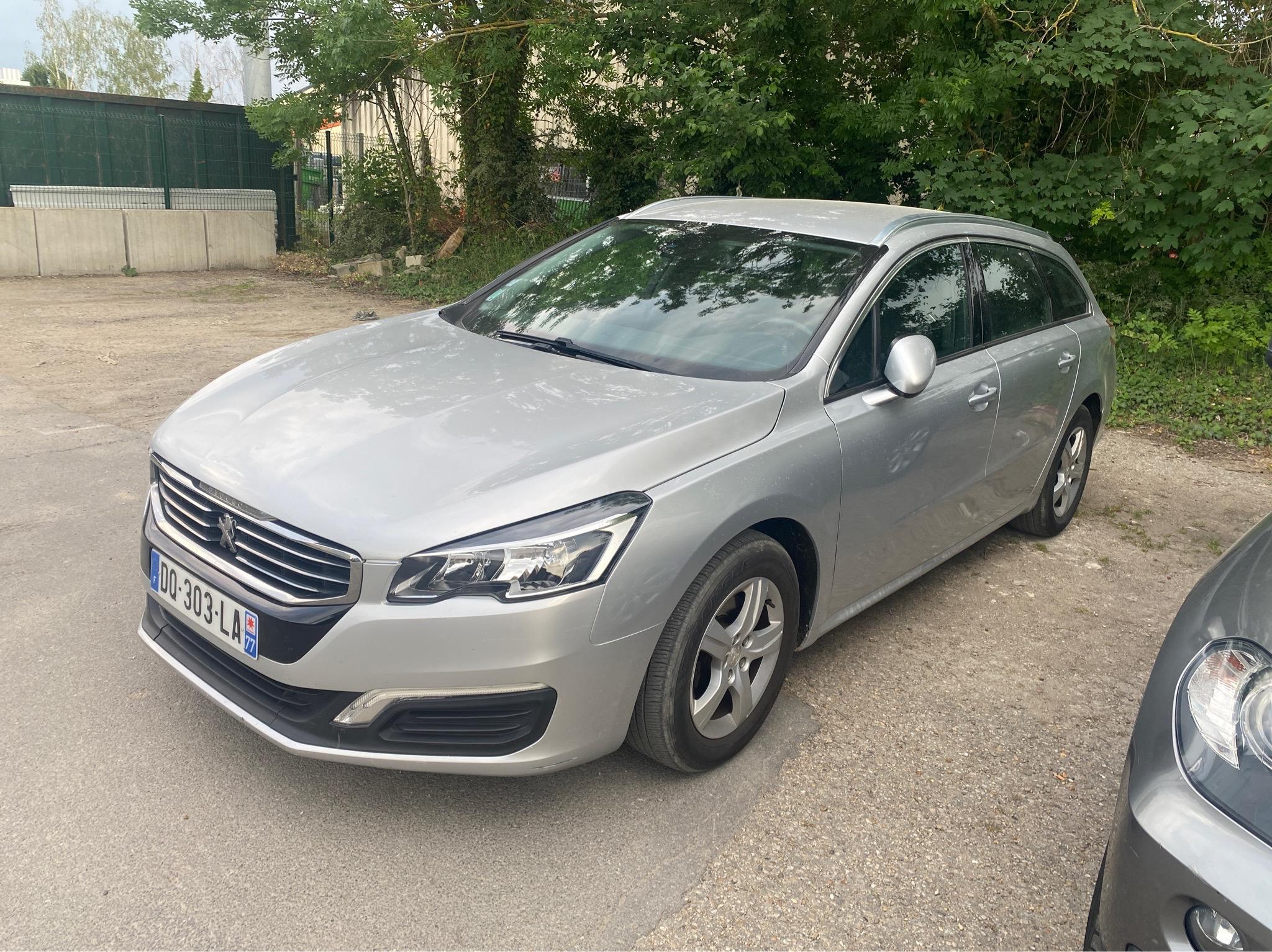 Peugeot 508 2015 à Vaux-le-Pénil
