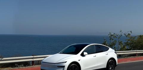 Tesla Model Y 2026