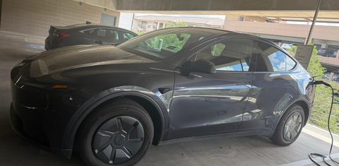 Tesla Model Y 2026