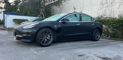 Tesla Model 3 2018