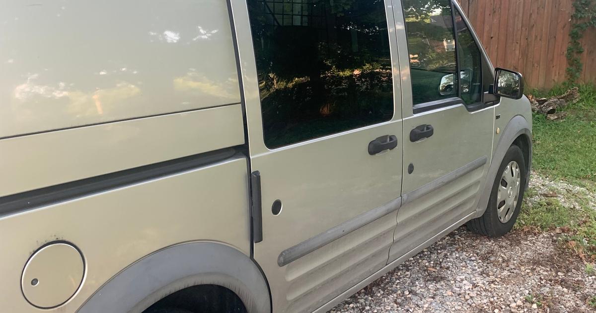 Location de Ford Transit Connect 2010 à Dayton (OH) par Lamont R. Turo