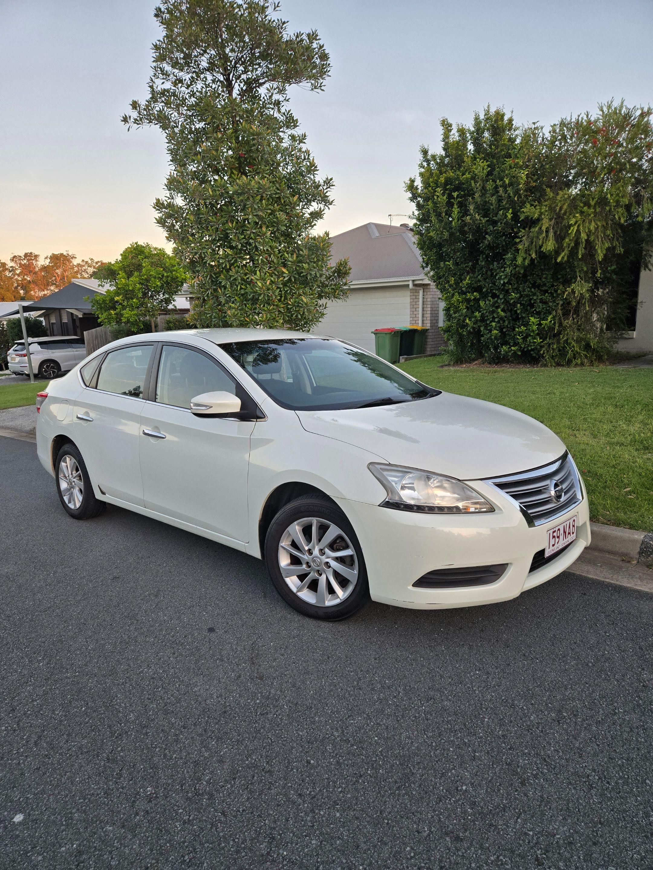 Nissan PULSAR 2014 in Pimpama