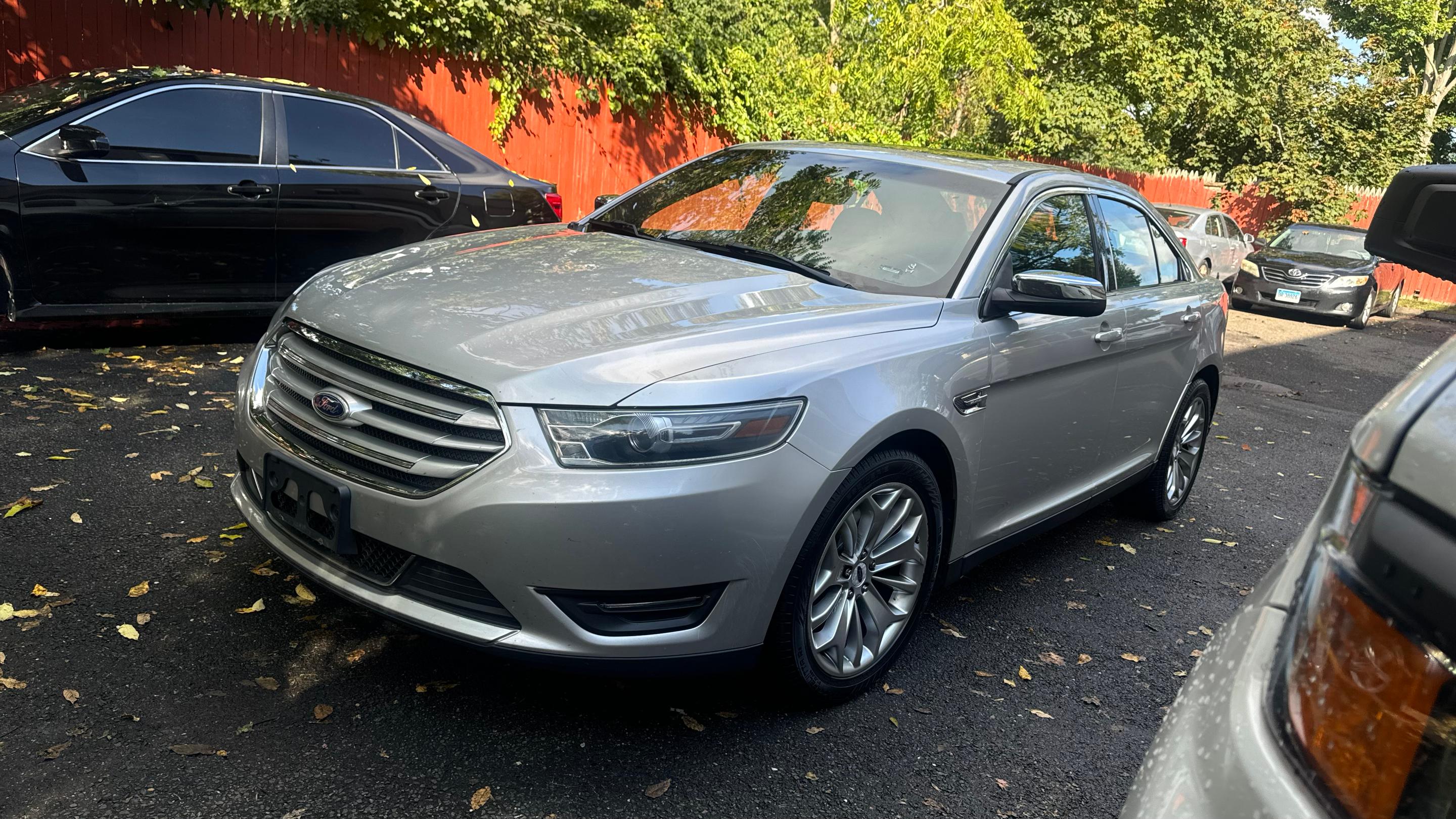 Ford Taurus 2016 in 