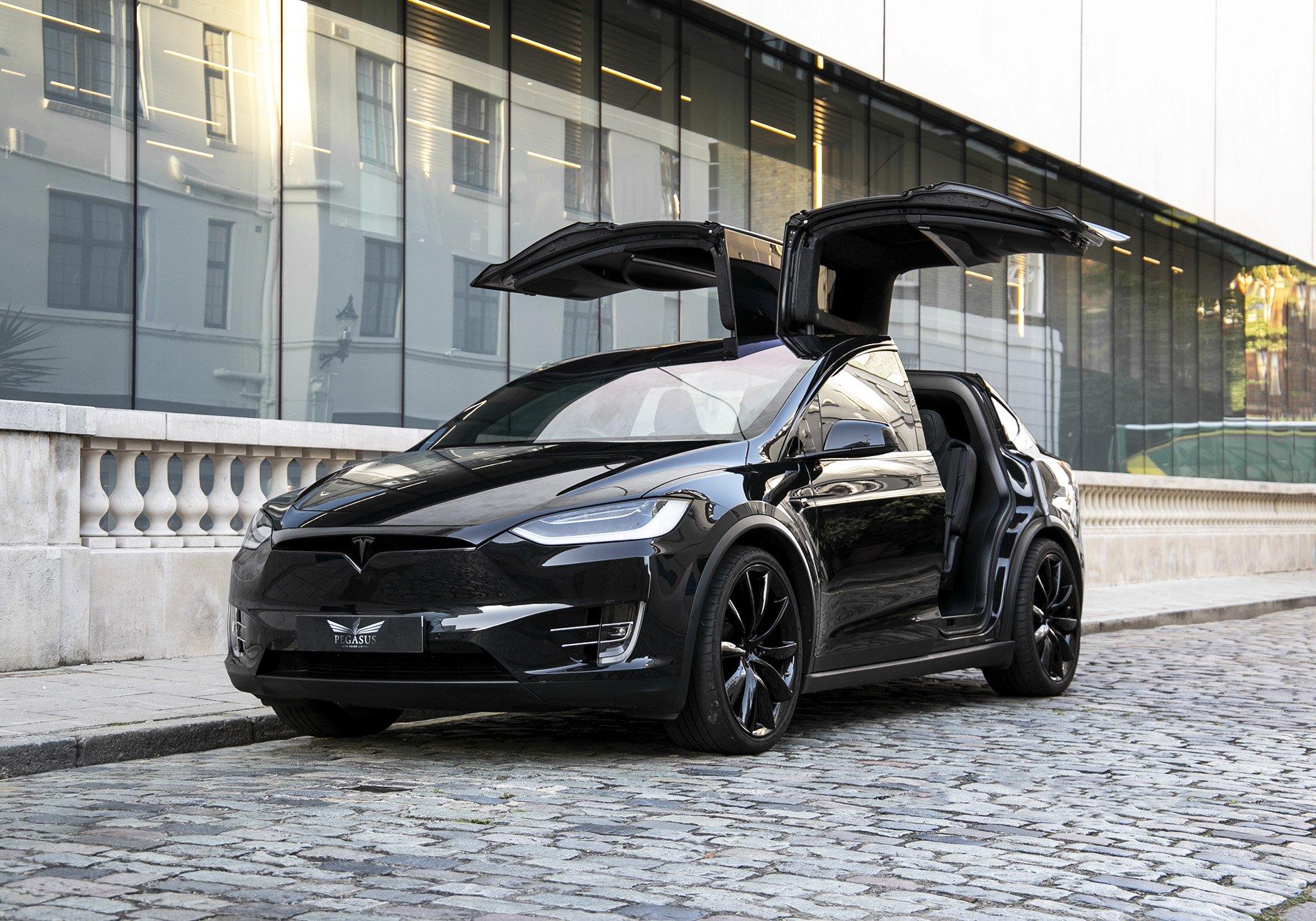 Tesla Model X 2022 in Saint Rose, LA