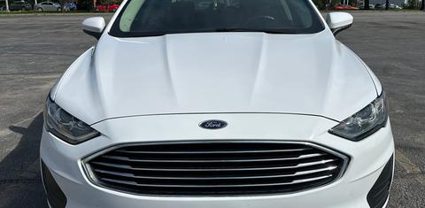Ford Fusion Hybrid 2020