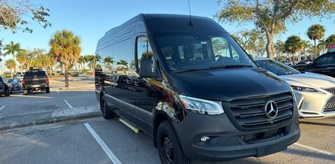 Mercedes-Benz Sprinter 2024