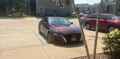 Nissan Altima 2023