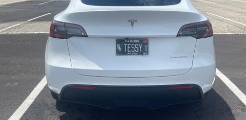 Tesla Model Y 2023