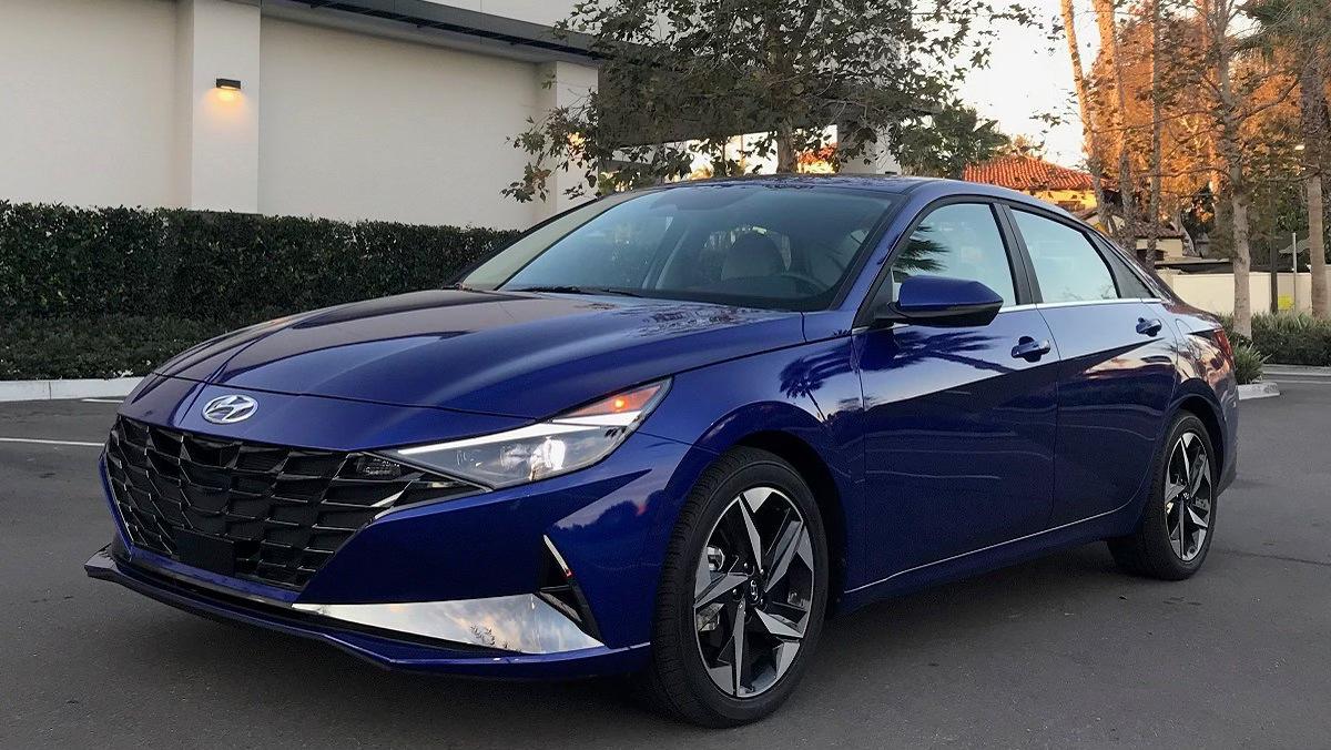Hyundai Elantra 2023 in 